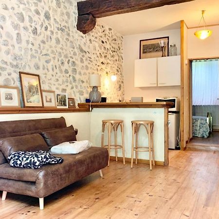 #Bv Le Chateau D'Uriage Saint-Martin-dʼUriage Exteriör bild